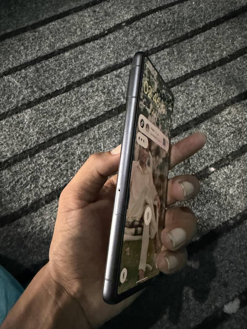 Google Pixel 7 3