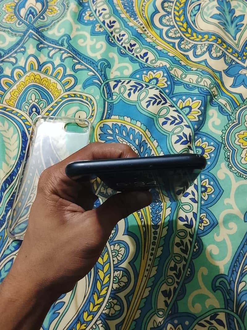Apple iPhone 7 Plus 1