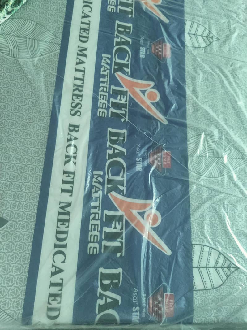 mattress 0