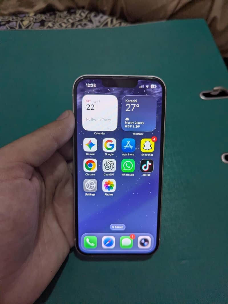 Apple iPhone 13 2