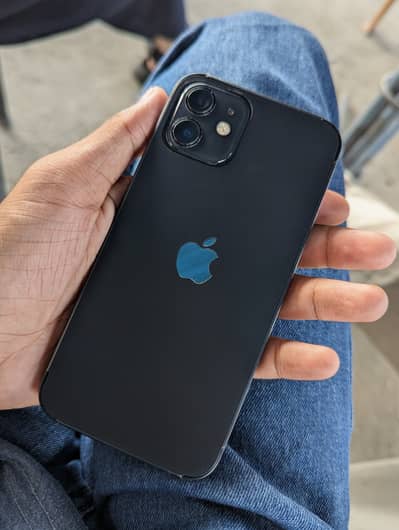 Apple iPhone 12