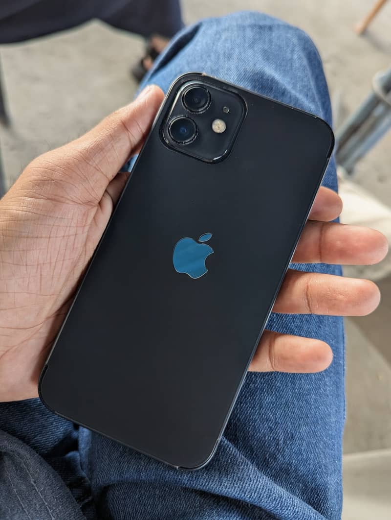 Apple iPhone 12 0