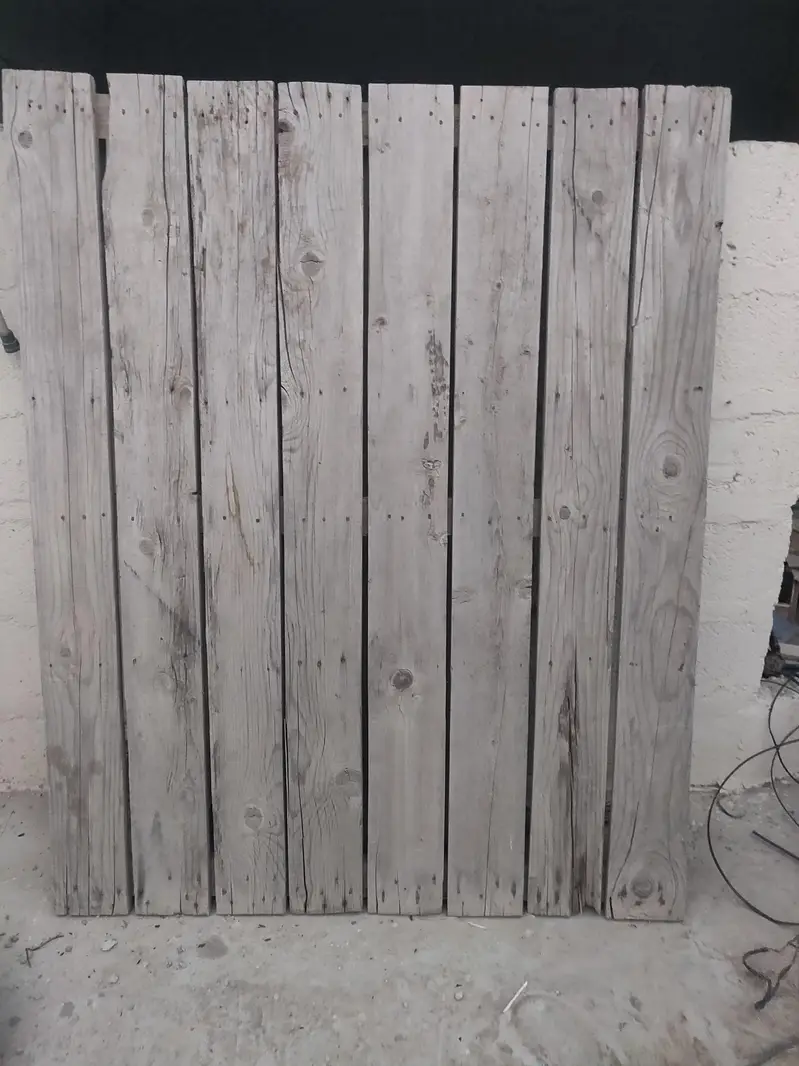 wooden pallets  for goat — photo 3