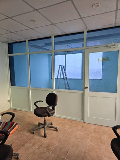 office for rent 650sqft in shahar e Faisal.