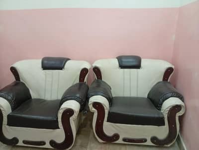 single sofas for sale Like new condition