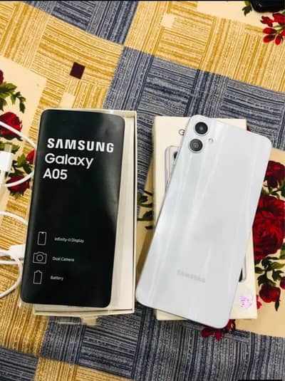 Samsung  A05 ( 0.3. 2.9. 8.8. 0.4. 5.3. 2 )