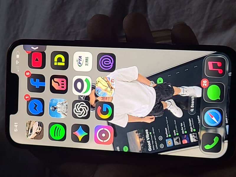 Apple iPhone 13 3