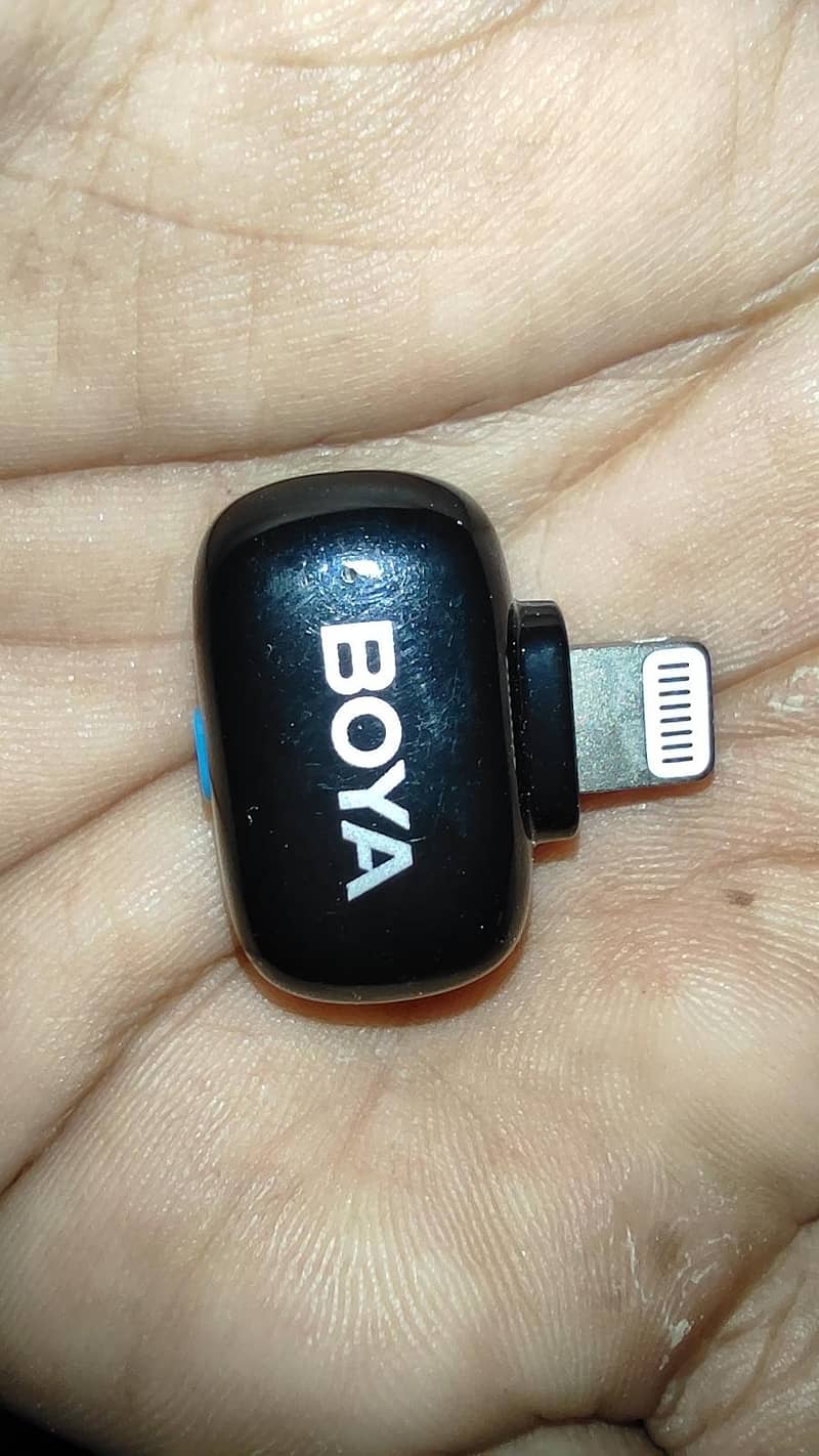 Boya mini mic for iphone 1