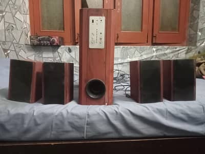 Bluetooth woofer in good condition for sale