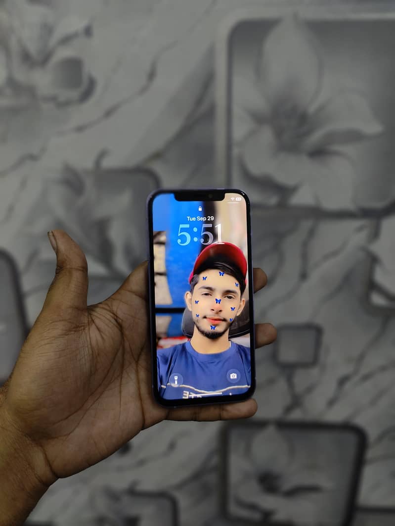 Apple iPhone 12 1