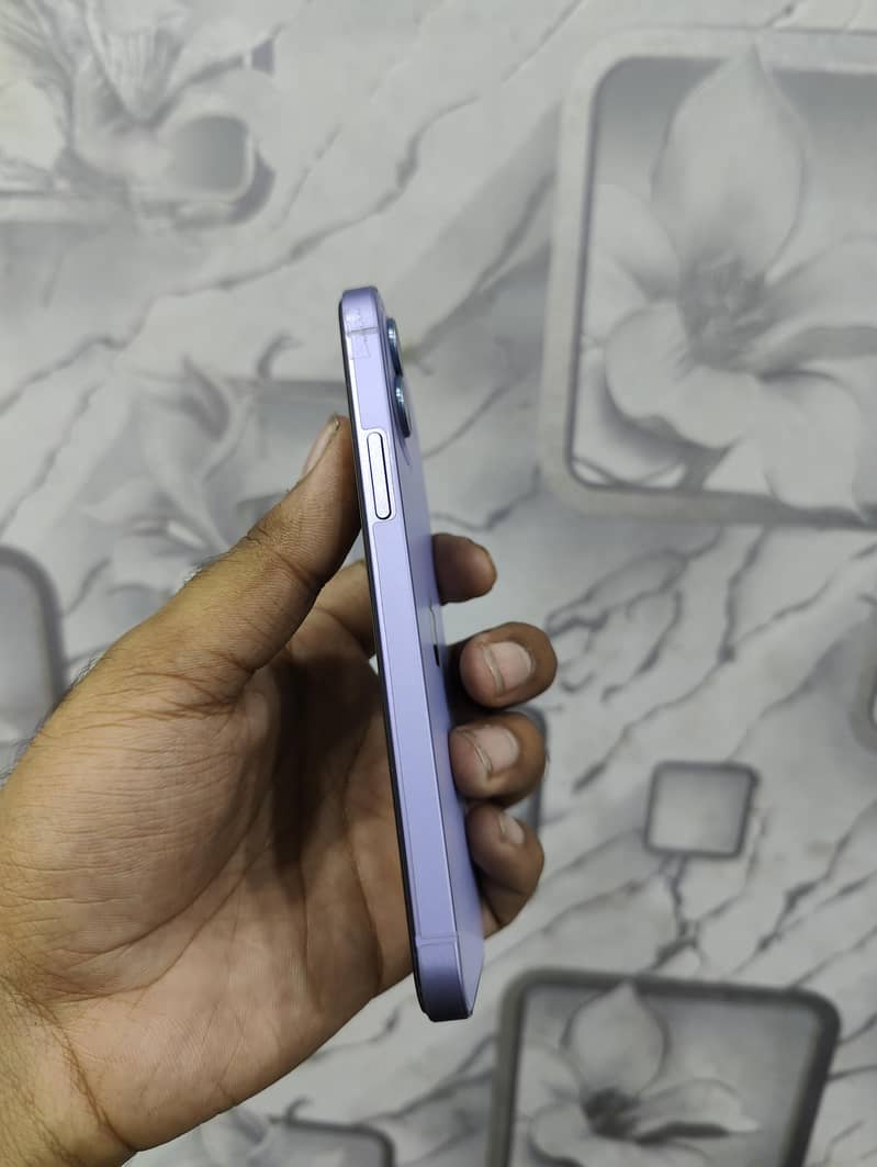 Apple iPhone 12 5
