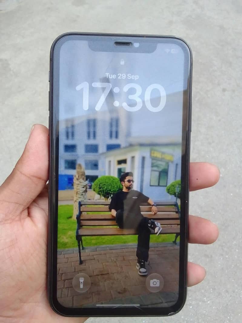 Apple iPhone 11 1