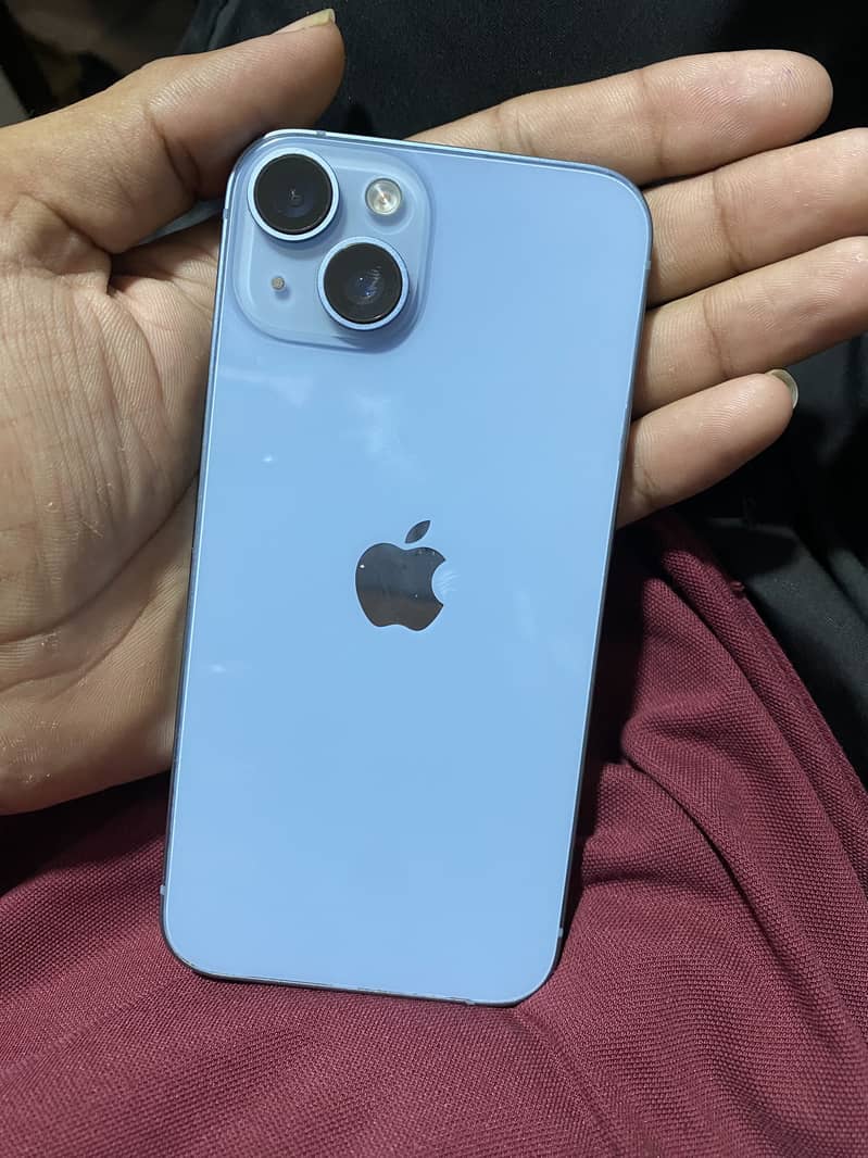 Apple iPhone 14 3