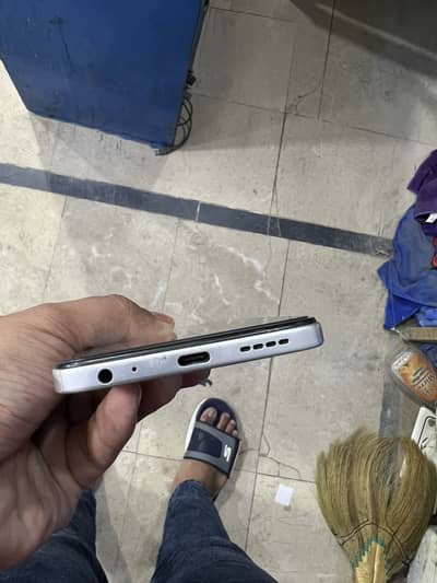 Infinix Hot60i