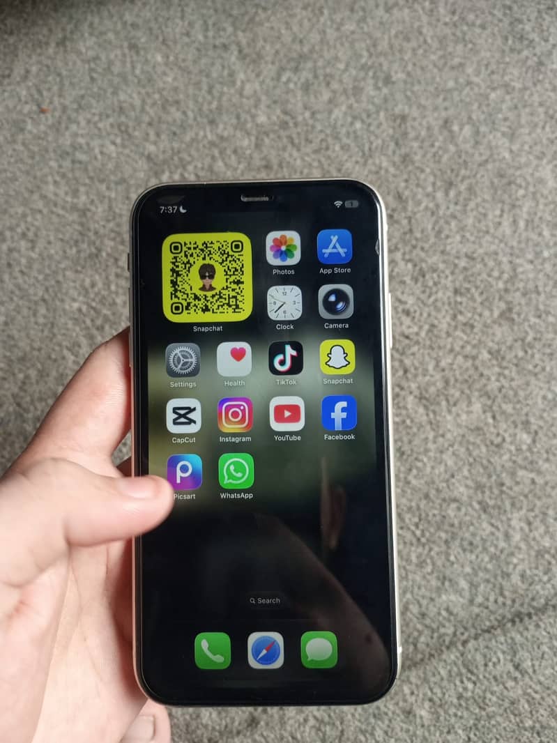 Apple iPhone 11 7