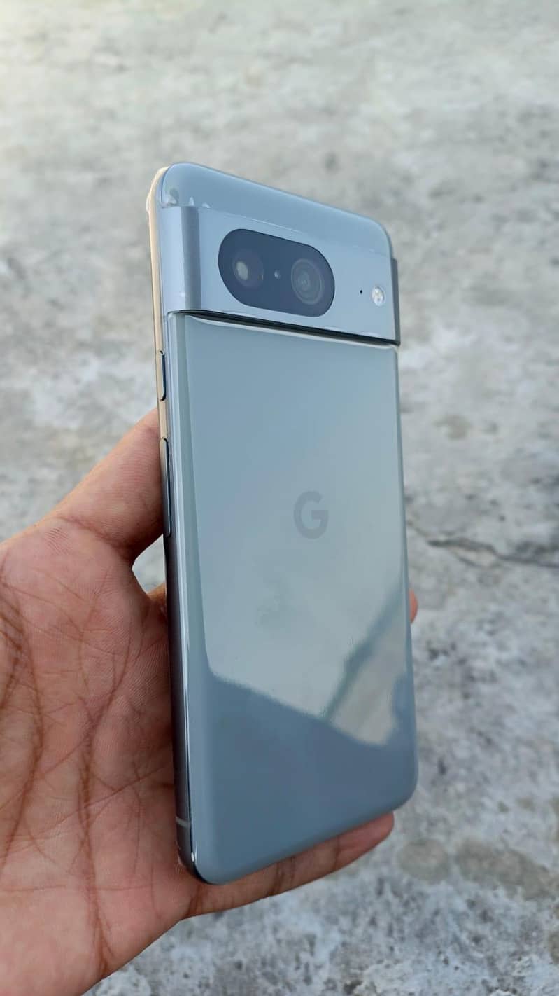 Google Pixel 8 1