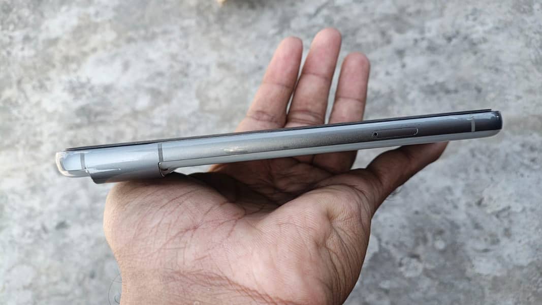 Google Pixel 8 3