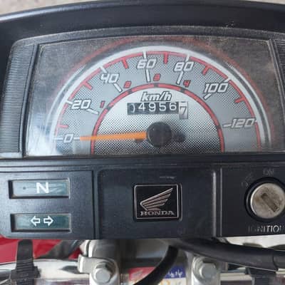 HONDA CD70 POWERFUL BIKE