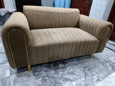 6 Seater Sofa Set in Brand New Condition