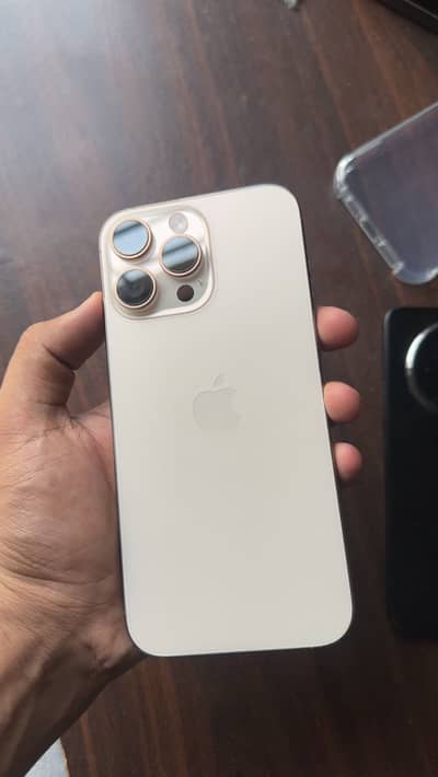 Apple iPhone 16 Pro Max