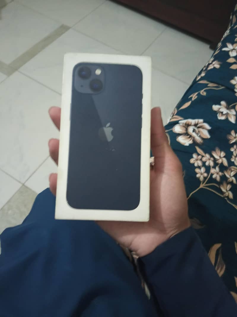 Apple iPhone 13 1