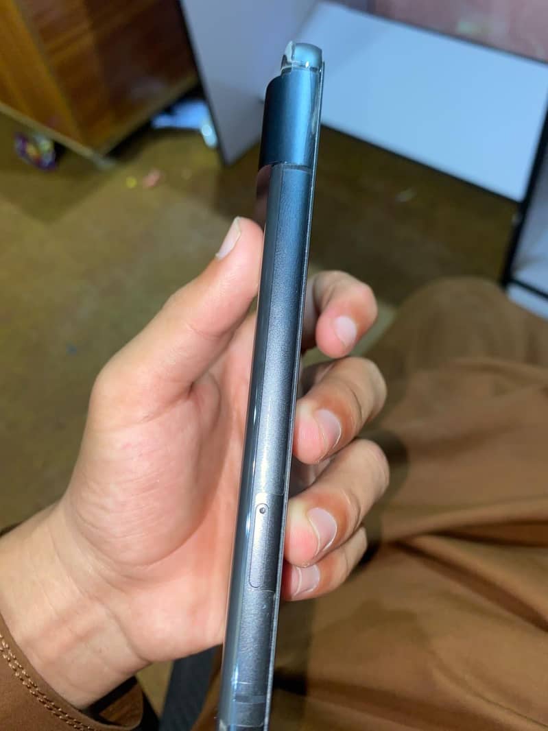 Google Pixel 8 3