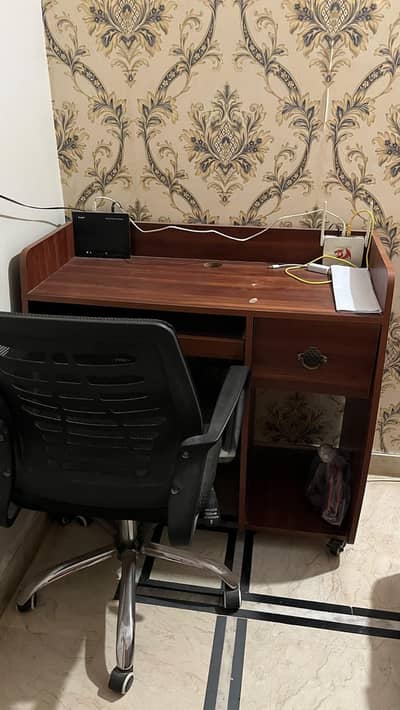 Computer Table