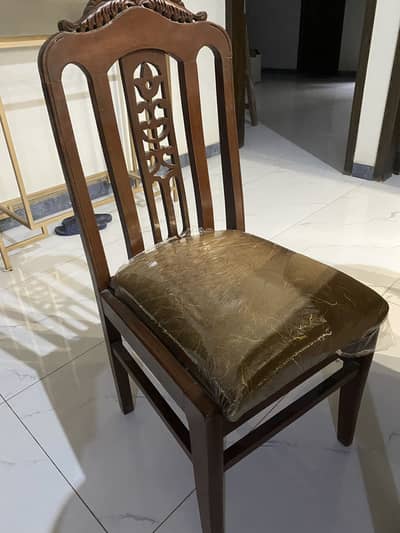 Dining table with chairs available (for sale urgent)