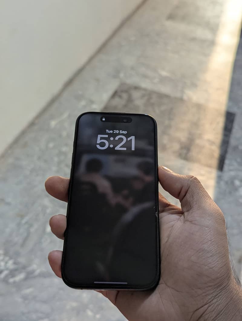 Apple iPhone 15 Pro 1