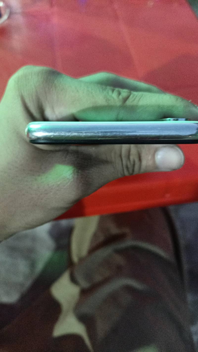 Apple iPhone X 0