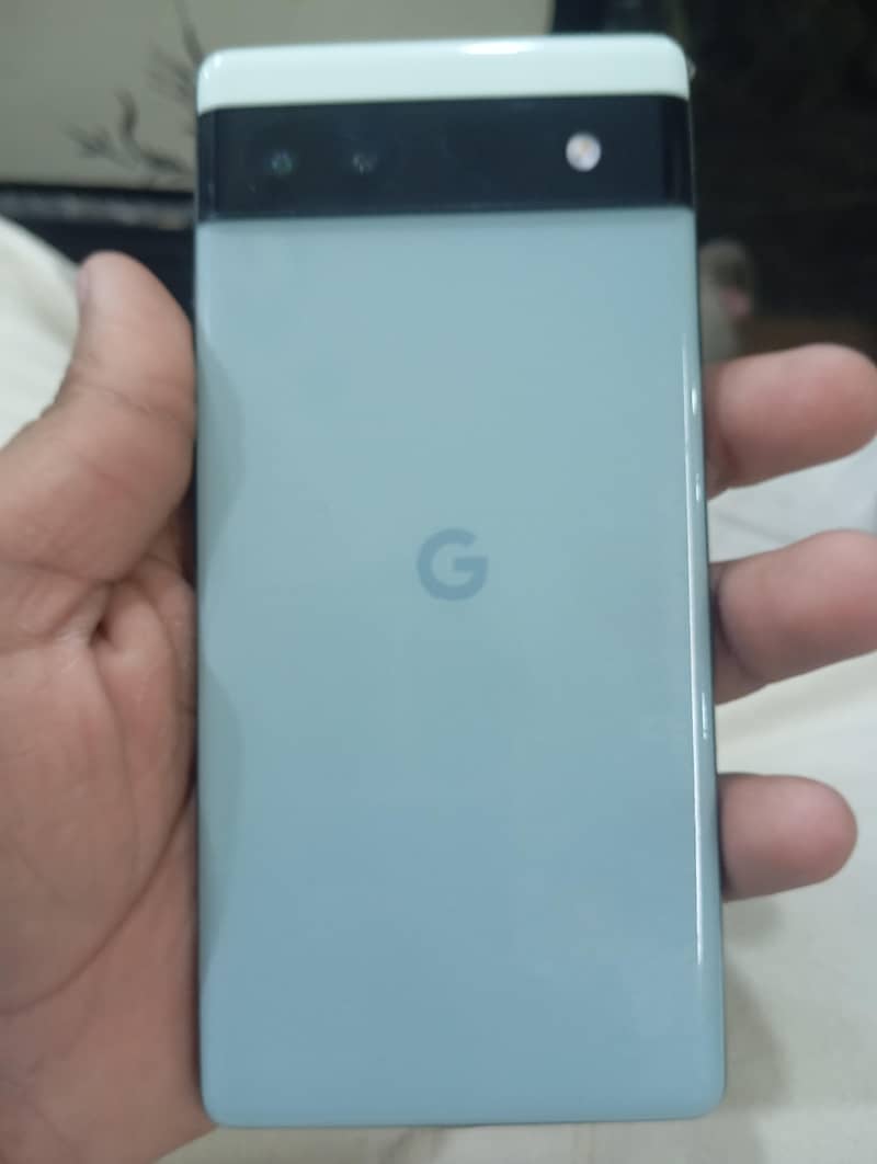 Google Pixel 6a 1