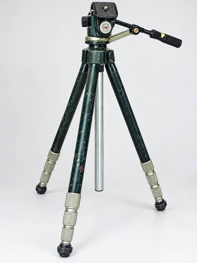 Professional Camera Tripod Stand 0