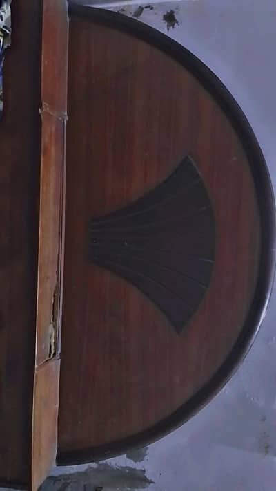 used bed medium size condition 10/7