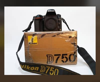 Nikon d750 full frame dslr body with full box like brand new.