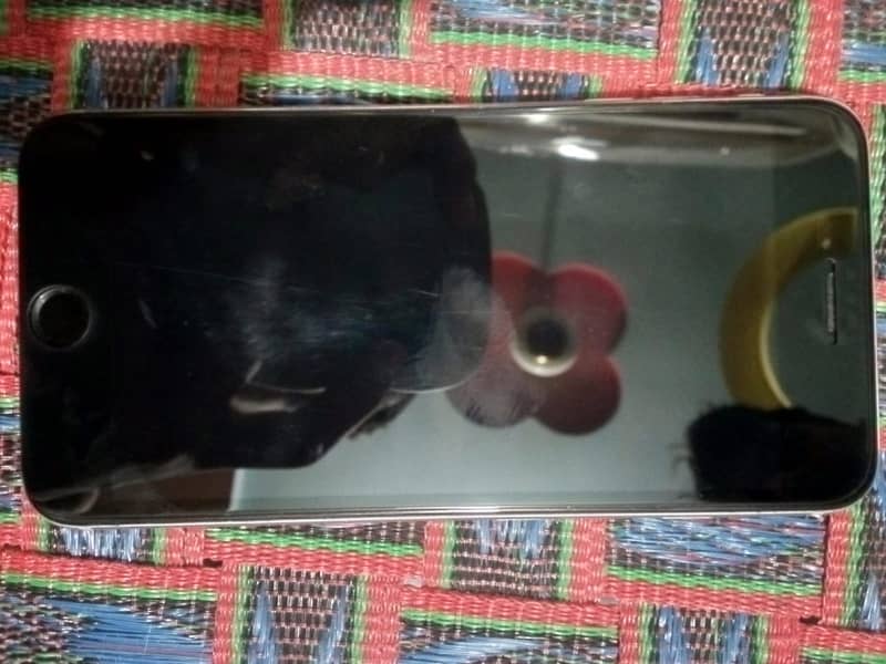 Apple iPhone 6S Plus 4