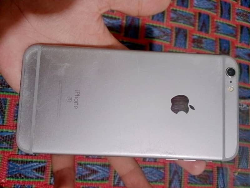 Apple iPhone 6S Plus 0