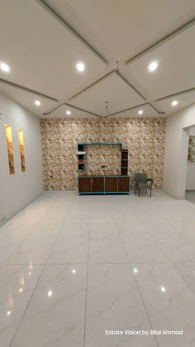0321 86 10 688 Beautiful 7 Marla house with 5bedrooms available for rent in Model city 1