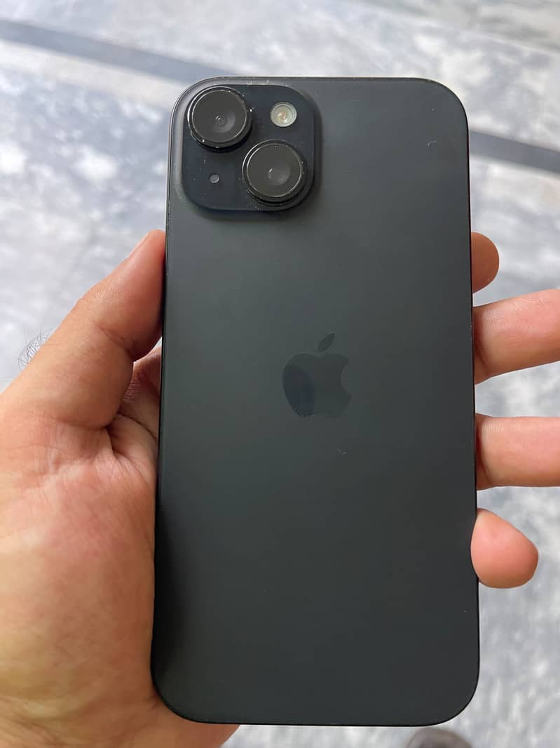 Apple iPhone 15 6