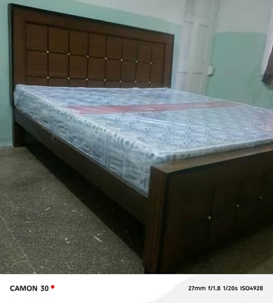 A king size mattress thikness 8" medicated