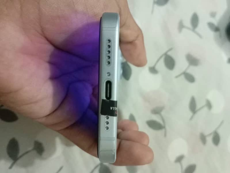 Apple iPhone 15 5