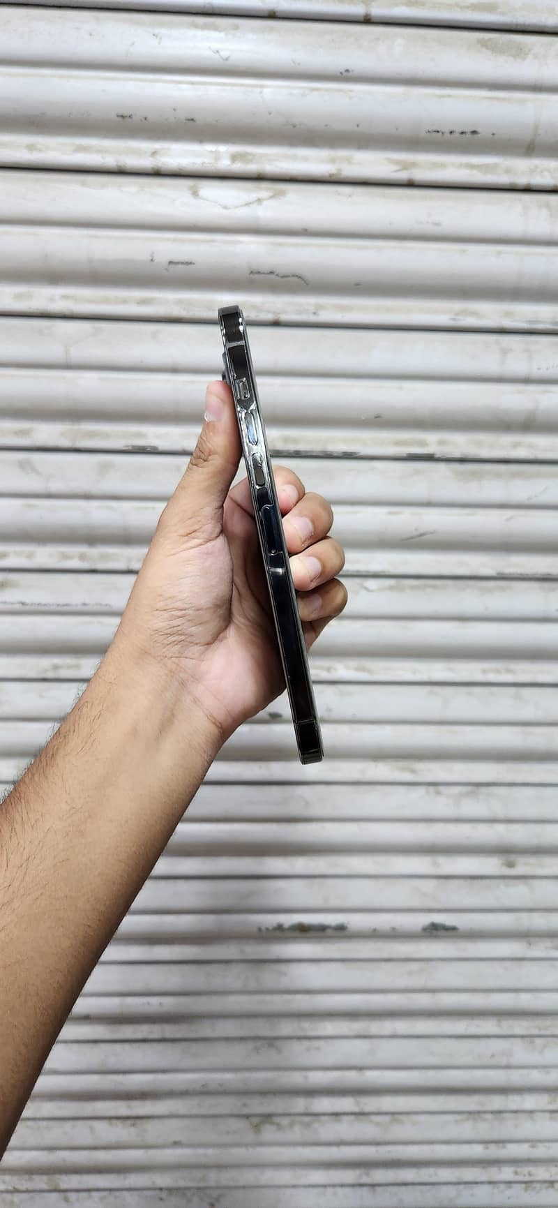 Apple iPhone 13 Pro Max 4