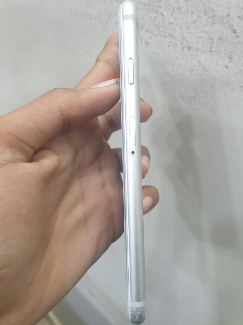 Apple iPhone 6S 2