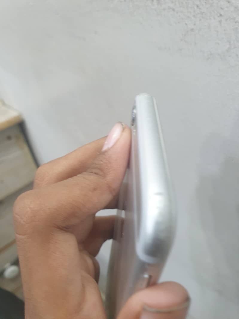 Apple iPhone 6S 5