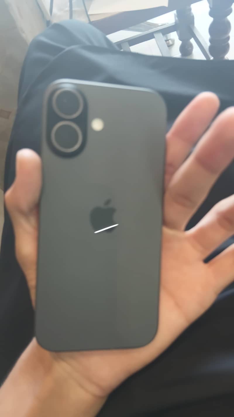 Apple iPhone 17 7