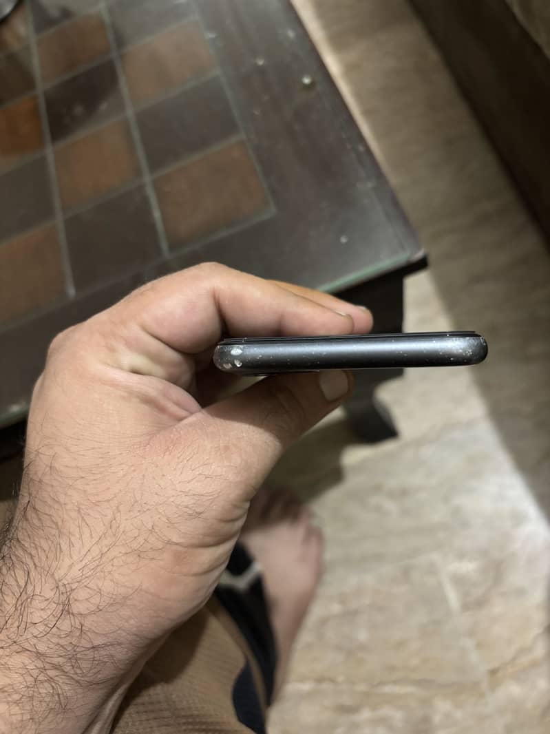 Apple iPhone 11 5