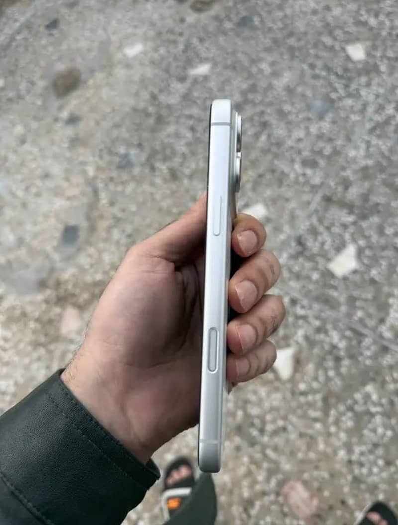 iphone 17 pro max 4