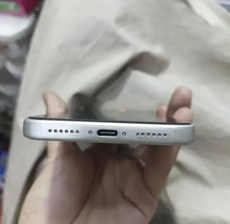 iphone 17 pro max 5