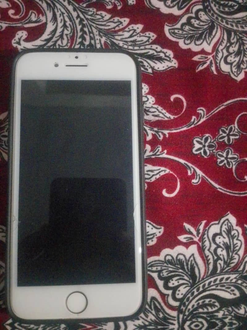 Apple iPhone 8 Plus 0