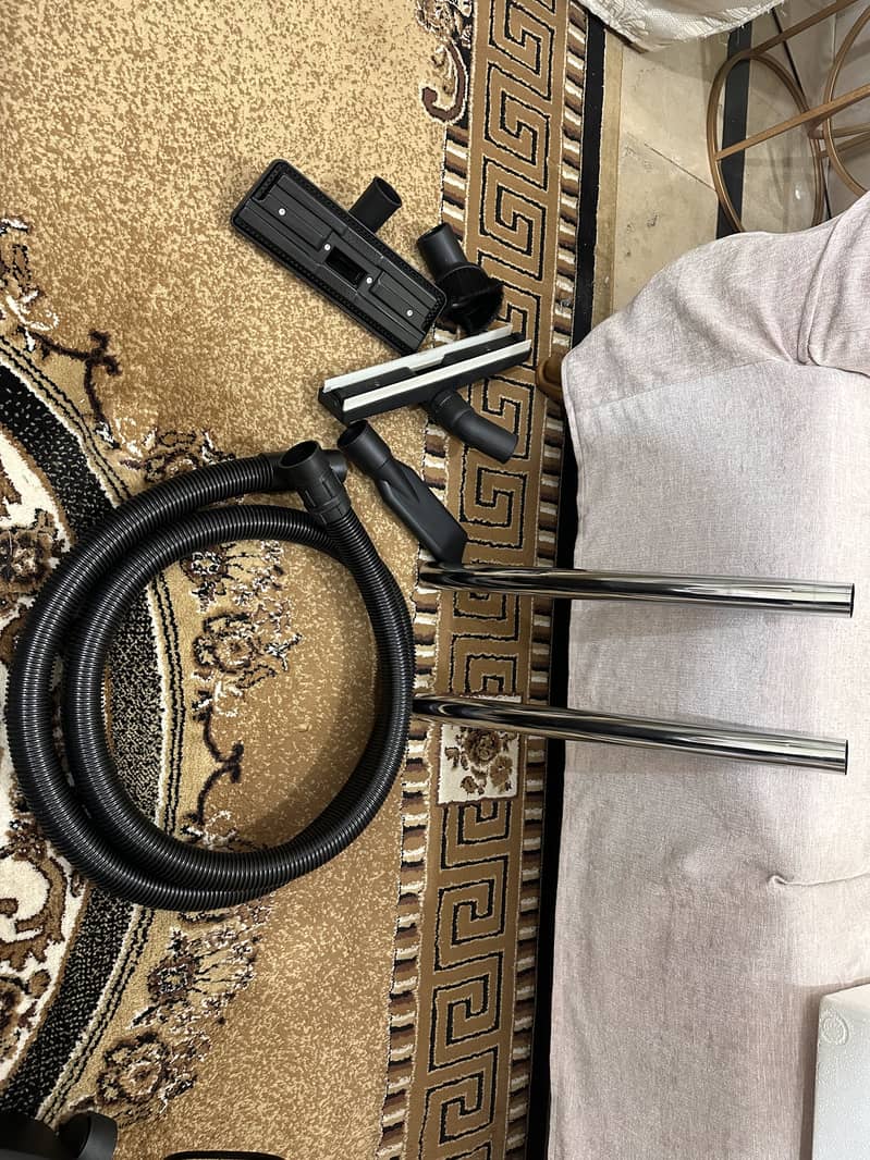 Esquire vacuum 1