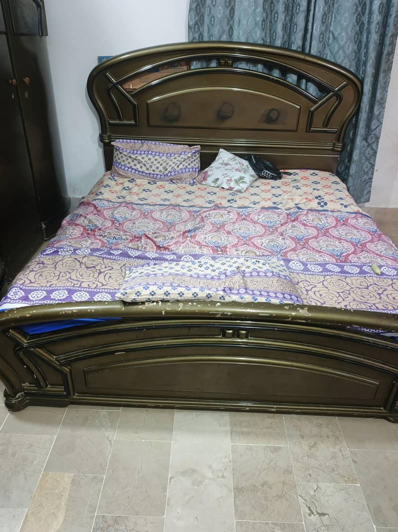 double bed wardrobe 3 dressing table 1